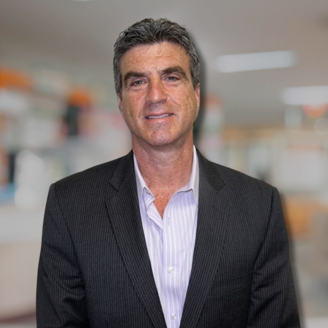 Professional business headshot of loan professional Benjamin Rosenburg.